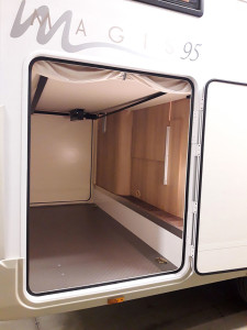 I mezzi con il garage permettono una migliore organizzazione se abbina viaggio e sport.